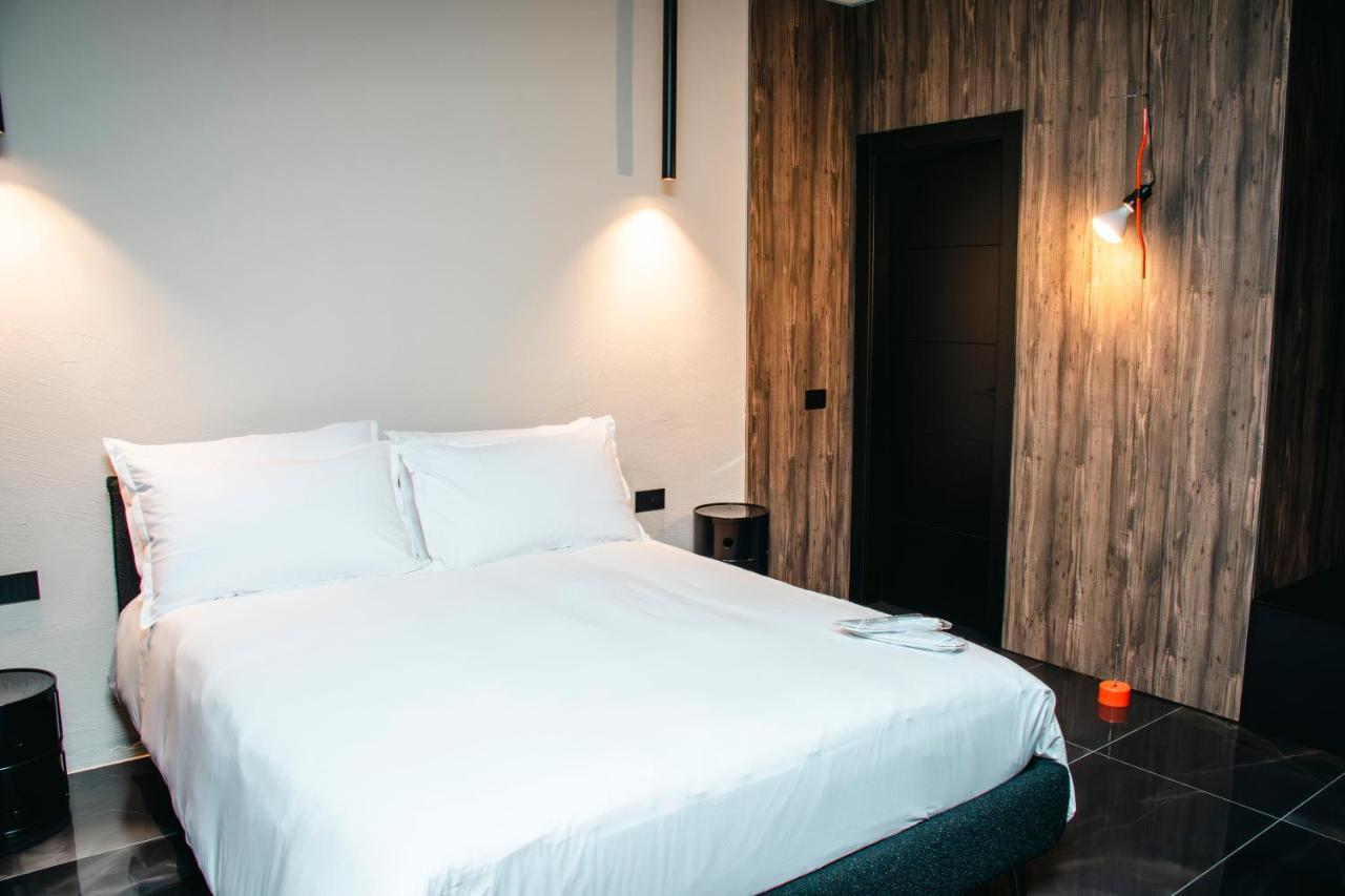 Etrus - Boutique Room & Rooftop Pontecagnano Faiano Buitenkant foto